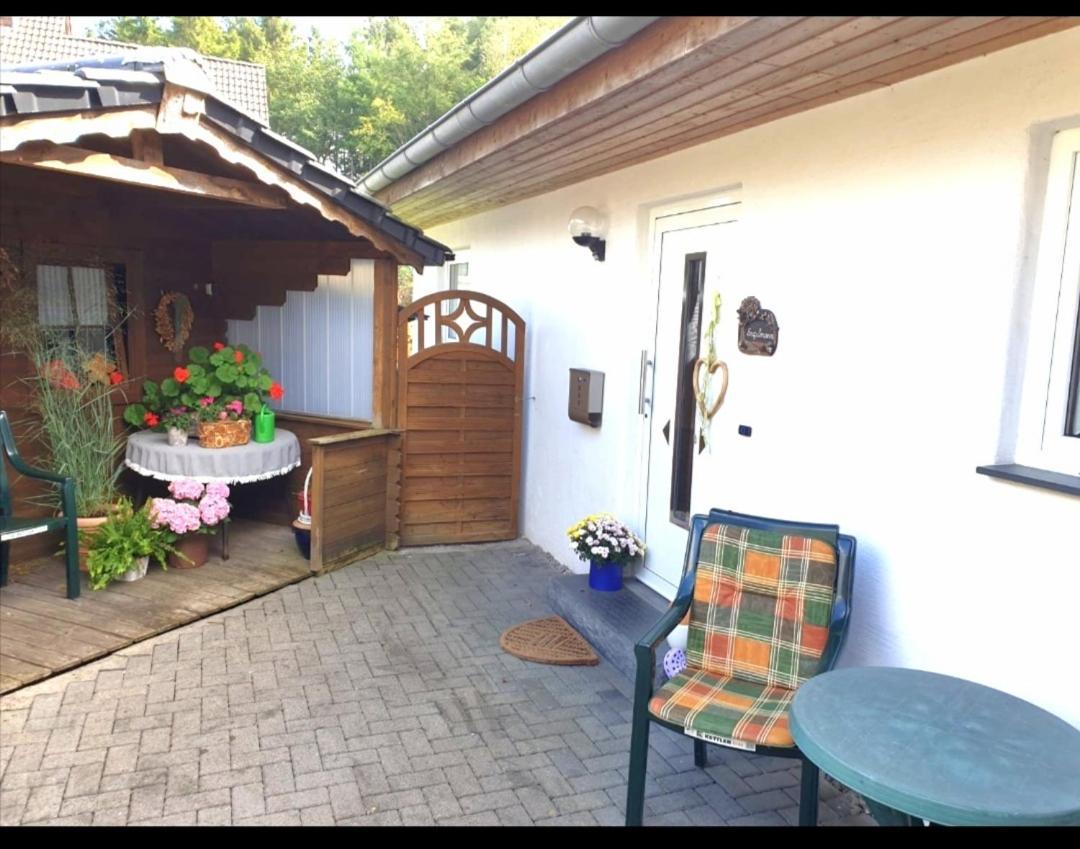 Ferienwohnung mit Terrasse für bis zu 4 Personen Balve Exterior foto